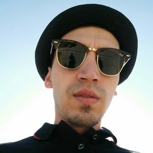 Meet your Posher, Agustin